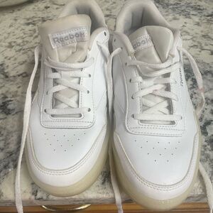 Reebok Ortholite White and Cream Low-Top Sneakers 8.5